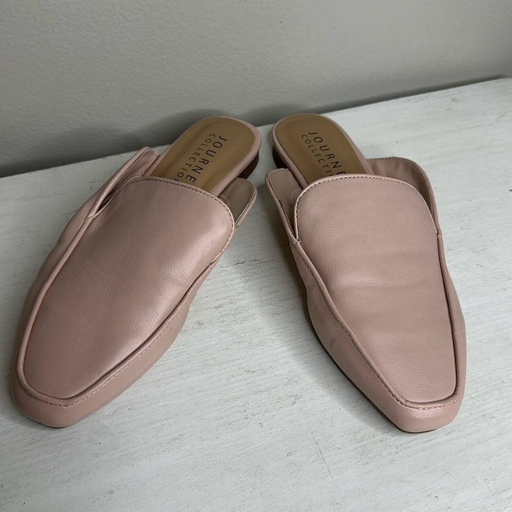 T2 Journee Collection Light Mauve Career Wear Mules Size 7.5
